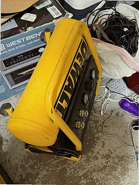 DEWALT Portable Corded Electric Air Compressor Steel Tank w/ Pressure Gauge