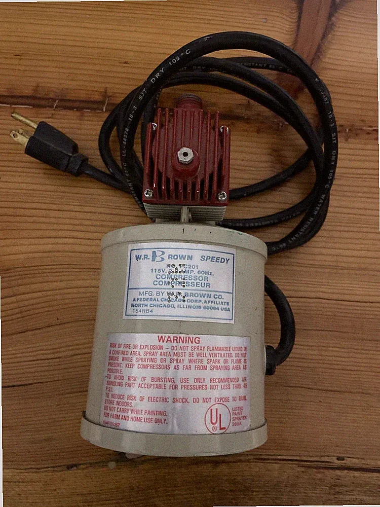 WR Brown Speedy PC201 Air Compressor Model Crafts Air Brush 115v